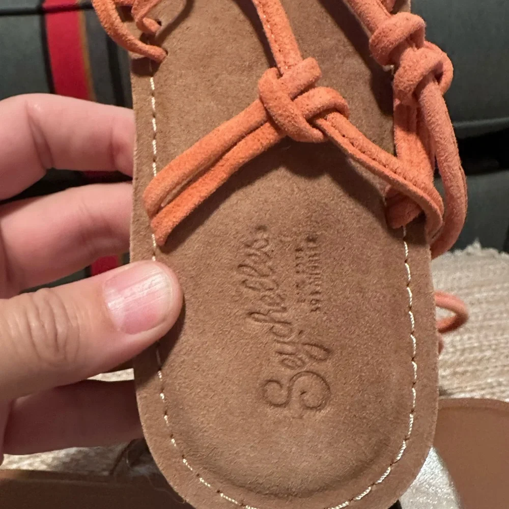 3 for 1 cute sandals! Size 9-9.5 - Picture 6 of 12